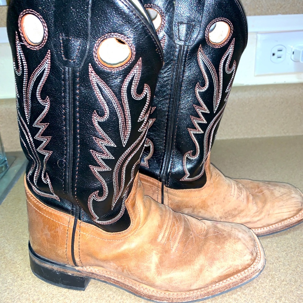 Youth Boys old west boots Leather Black Size 4D. Good Condition!